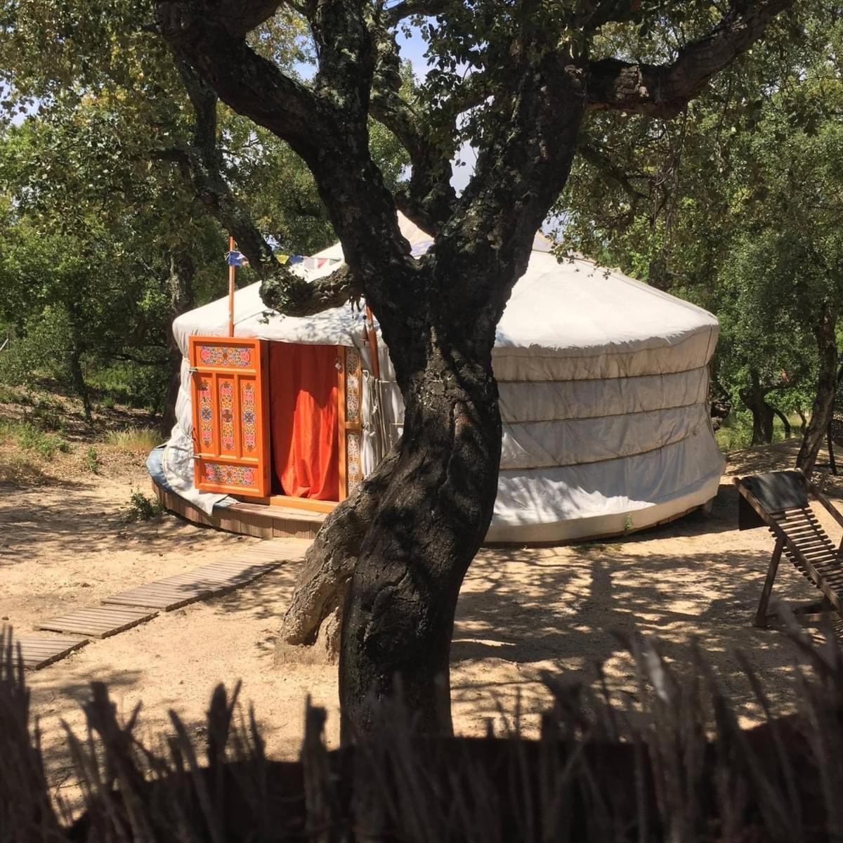Au Soleil Mongol Acomodação com café da manhã Sorède Exterior foto