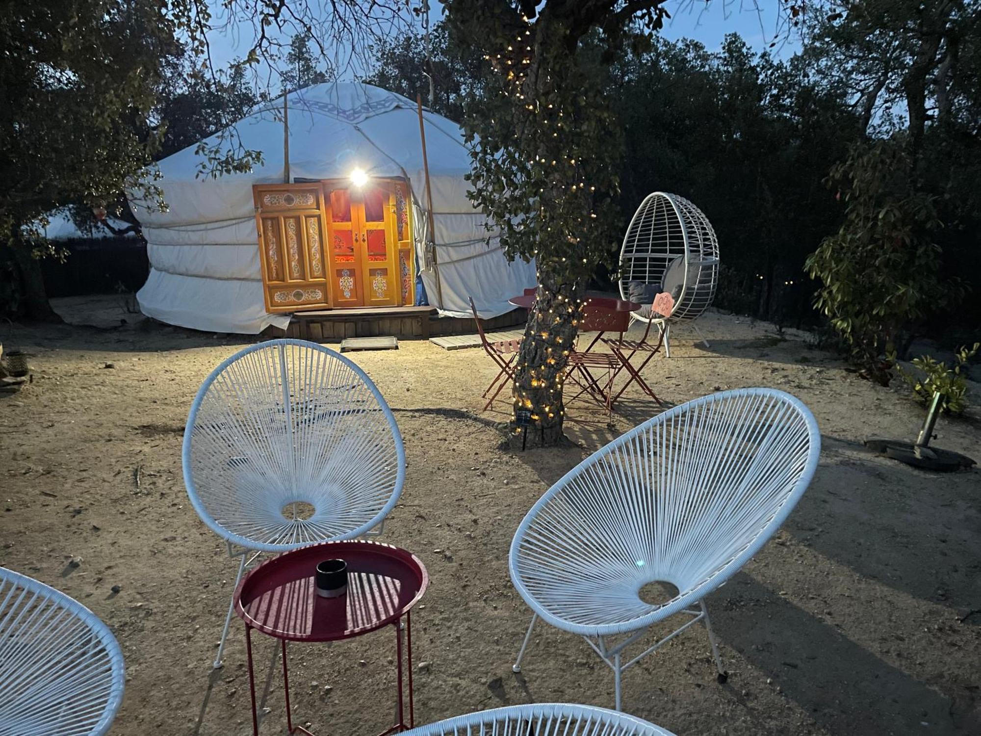 Au Soleil Mongol Acomodação com café da manhã Sorède Exterior foto