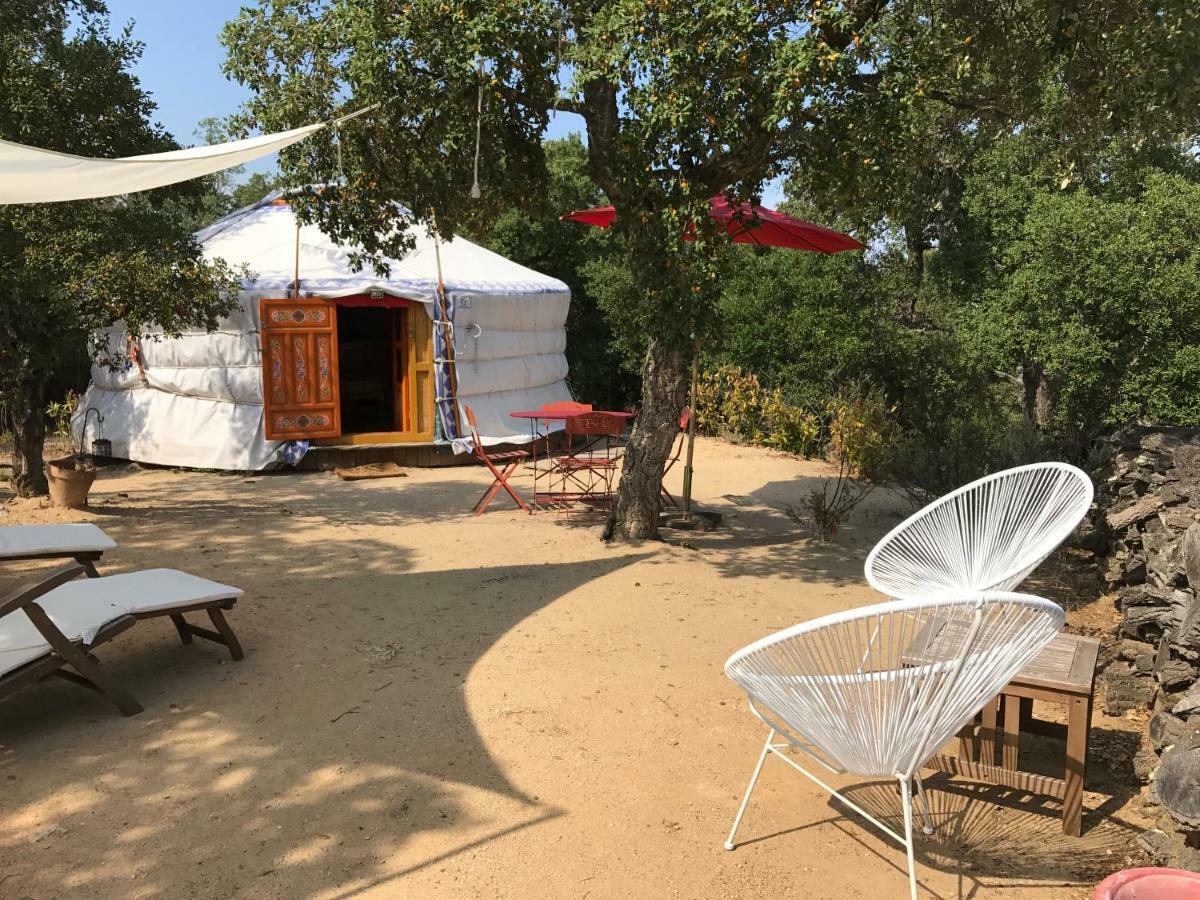 Au Soleil Mongol Acomodação com café da manhã Sorède Exterior foto